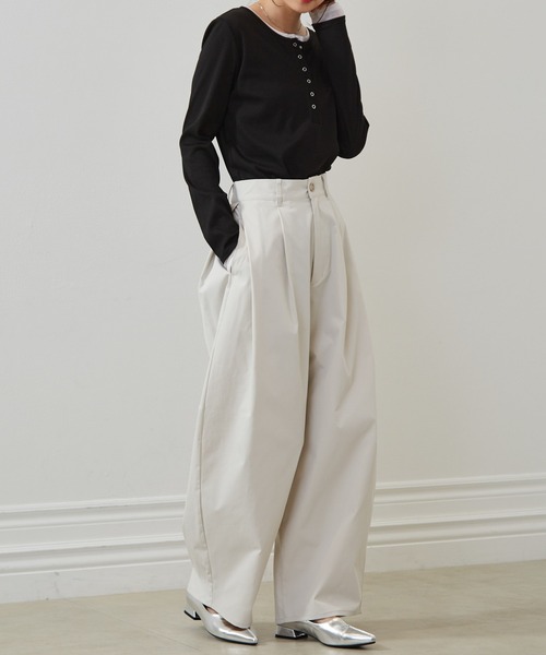 RANAN(ラナン)の「カーブシルエットサイドタックパンツ(その他パンツ・レディース・ブラック/カーキ/アイボリー/ベージュ・L/LL/M/S)」の14枚目の写真