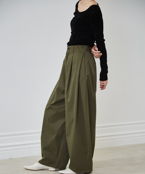 RANAN(ラナン)の「カーブシルエットサイドタックパンツ(その他パンツ・レディース・ブラック/カーキ/アイボリー/ベージュ・L/LL/M/S)」の19枚目の写真