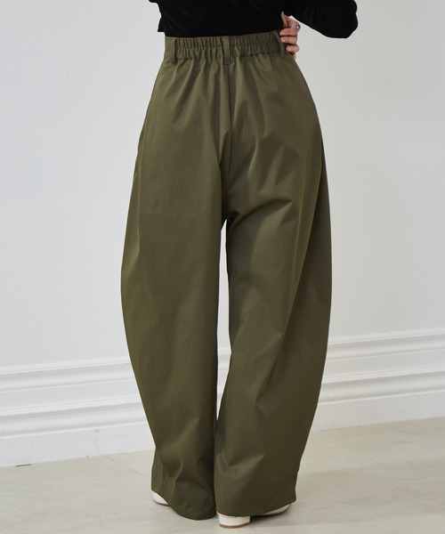 RANAN(ラナン)の「カーブシルエットサイドタックパンツ(その他パンツ・レディース・ブラック/カーキ/アイボリー/ベージュ・L/LL/M/S)」の20枚目の写真