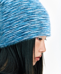 SSERPE（セルぺ）の「ソフトヘアリーグラデーションビーニーブルー＆ネイビー（ニットキャップ/ビーニー）」