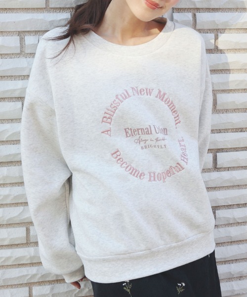 CECIL McBEE（セシルマクビー）の「ラウンドロゴプルオーバー（スウェット・レディース・グレー/アイボリー/ブラック・MEDIUM/LARGE）」の2枚目の写真