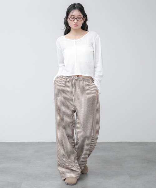 HEILIS（ヘイリス）の「シアーリブメランジカットカーディガン / トップス カーディガン コンパクト 羽織り リネン混 長袖 ショート丈 オフィスカジュアル 紫外線対策 日焼け対策 冷房対策 グレー アイボリー オフホワイト ブルー 春服 秋服 夏服 韓国 シアー（カーディガン/ボレロ・レディース・ブルー/グレー/オフホワイト・FREE）」の8枚目の写真