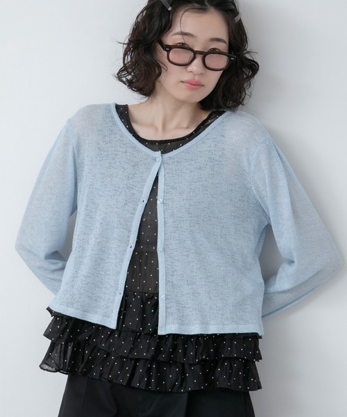 HEILIS（ヘイリス）の「シアーリブメランジカットカーディガン / トップス カーディガン コンパクト 羽織り リネン混 長袖 ショート丈 オフィスカジュアル 紫外線対策 日焼け対策 冷房対策 グレー アイボリー オフホワイト ブルー 春服 秋服 夏服 韓国 シアー（カーディガン/ボレロ・レディース・ブルー/グレー/オフホワイト・FREE）」の22枚目の写真