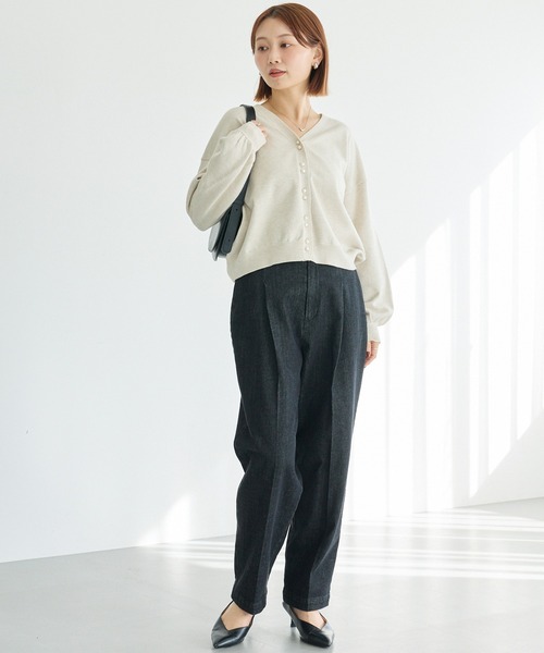 LAVEANGE（ラビアンジェ）の「タックテーパードデニム（デニムパンツ・レディース・ブラック/ネイビー・M/LL/3L/4L/5L）」の8枚目の写真