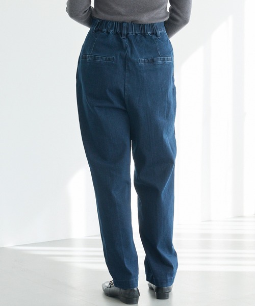 LAVEANGE（ラビアンジェ）の「タックテーパードデニム（デニムパンツ・レディース・ブラック/ネイビー・M/LL/3L/4L/5L）」の16枚目の写真