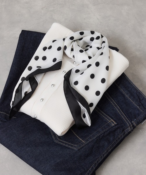 VIS（ビス）の「ドット柄スカーフ 70×70cm（バンダナ/スカーフ・レディース・ホワイト系その他/ブラック系その他・FREE）」の9枚目の写真