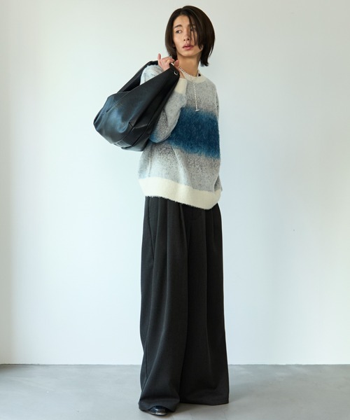 SINSS(シンス)の「Curve shoulder bag / カーブショルダーバッグ(ショルダーバッグ・メンズ・ブラウン/ブラック・FREE)」の3枚目の写真