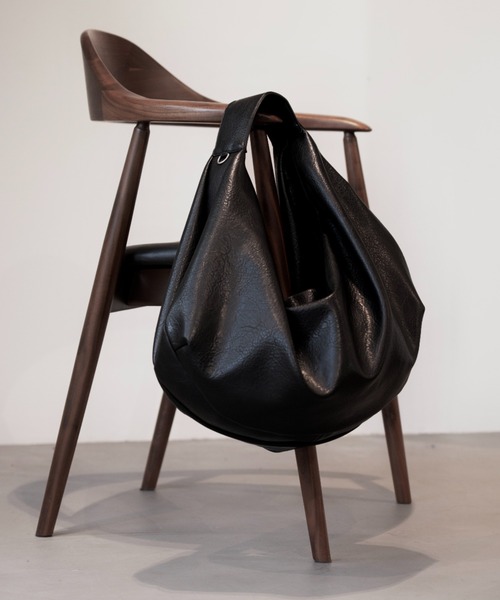 Curve shoulder bag / カーブショルダーバッグ（ショルダーバッグ