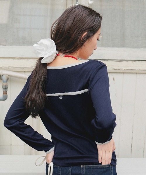 miette(ミエット)の「ピコ刺繍アイレットジャガードトップス(Tシャツ/カットソー・レディース・ネイビー/レッド/グレー/オフホワイト/ライトブルー・S/M/L)」の1枚目の写真