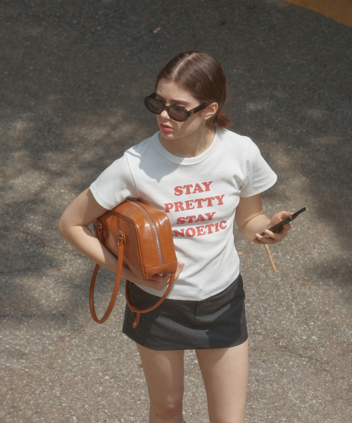 ANOETIC(アノエティック)の「ANC BAGUETTE BAG_BROWN(ショルダーバッグ・レディース・ブラウン・FREE)」の2枚目の写真