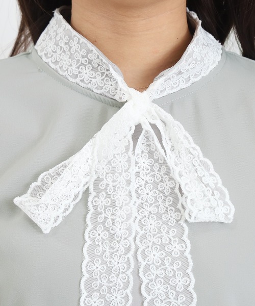 ASTORIA ODIER（アストリアオディール）の「レースリボンタイブラウス（シャツ/ブラウス・レディース・ピンクベージュ/ミント/ホワイト/グレイッシュブルー・MEDIUM）」の13枚目の写真