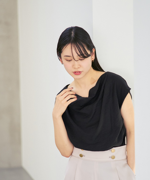 Noble（ノーブル）の「【洗える】ファジーリネンタックショルダーブラウス（シャツ/ブラウス・レディース・ホワイト/ライトグリーン/ベージュ/ブラック・FREE）」の7枚目の写真
