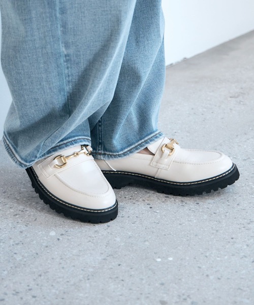 Elura（エルーラ）の「ビットローファー/633015（ローファー・レディース・ブラック/オフホワイト・SMALL/LARGE/MEDIUM）」の3枚目の写真