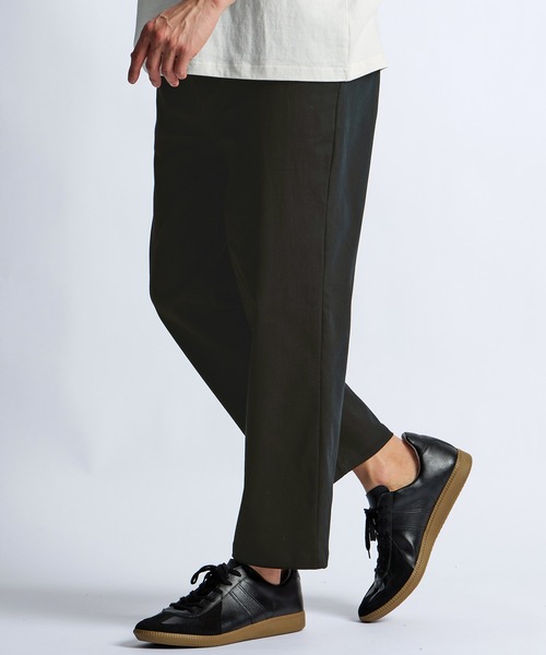 LANVIN en Bleu(ランバンオンブルー)の「超伸縮「ガムストレッチ」接触冷感 アンクルパンツ(チノパンツ・メンズ・ネイビー/ブラック/ホワイト/ライトグレー・50/48/46/52)」の5枚目の写真