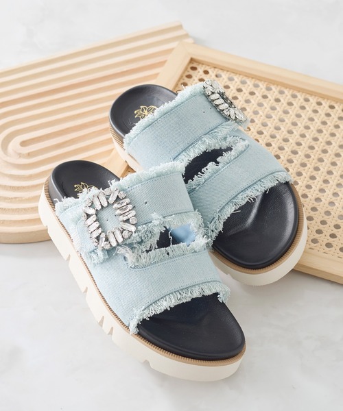 coca(ANDEX shoes product)(コカ)の「厚底 デニム ビジューバックル サンダル(サンダル・レディース・ブルー/ブラック・MEDIUM/LARGE/SMALL)」の21枚目の写真