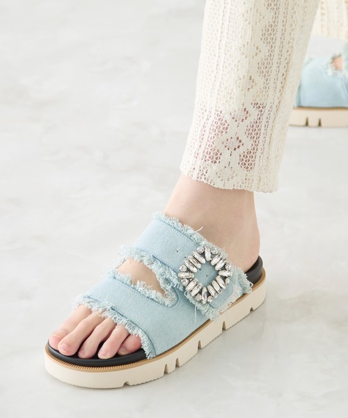 coca(ANDEX shoes product)(コカ)の「厚底 デニム ビジューバックル サンダル(サンダル・レディース・ブルー/ブラック・MEDIUM/LARGE/SMALL)」の17枚目の写真