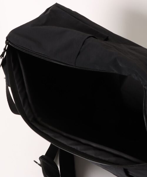 Scrap Book】クロスジップリュック | 『Scrap Book』『LAGLAIA』公式