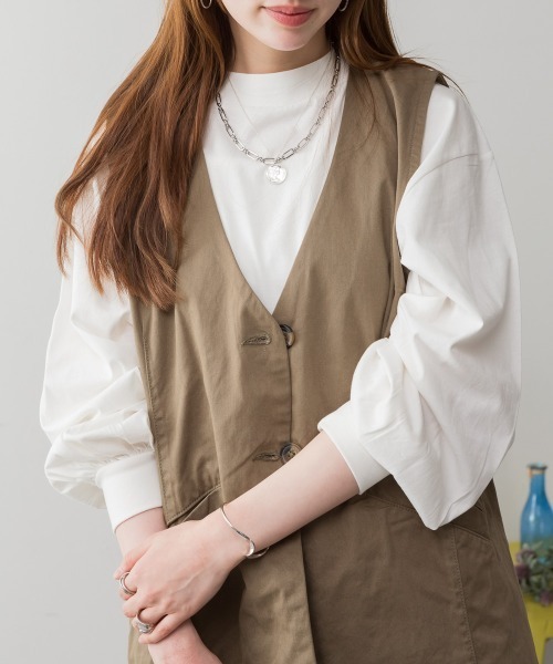 aity(アイティ)の「M-5L バルーンスリーブ モックネック無地ロンT(Tシャツ/カットソー・レディース・チャコールグレー/グレイッシュベージュ/ミント/ブラック/オフホワイト・LL~3L/4L~5L/M~L)」の2枚目の写真