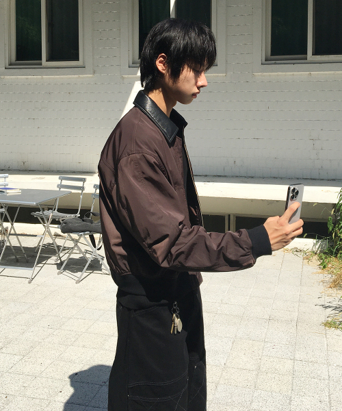 INTEMPOMOOD(インテンポムード)の「フライトボンバージャケット_ブラウン(ブルゾン・メンズ・ブラウン・LARGE/MEDIUM)」の5枚目の写真