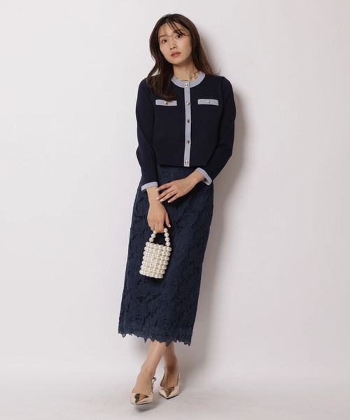 JUSGLITTY（ジャスグリッティー）の「ベルト付レースタイトスカート（スカート・レディース・ピンクベージュ/ネイビー/ホワイト・2/1/0）」の2枚目の写真