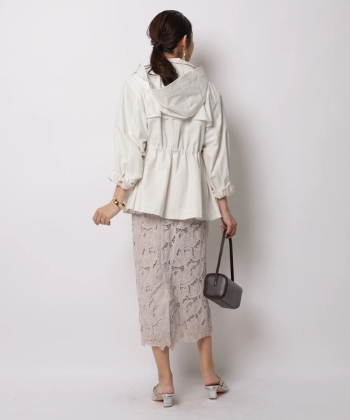 JUSGLITTY（ジャスグリッティー）の「ベルト付レースタイトスカート（スカート・レディース・ピンクベージュ/ネイビー/ホワイト・2/1/0）」の9枚目の写真