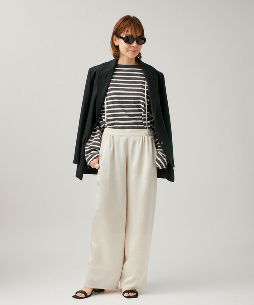 VERMEIL par iena（ヴェルメイユパーイエナ）の「サテンサスペンダーパンツ（その他パンツ・レディース・ブラック/アイボリー・38/36/40）」の13枚目の写真