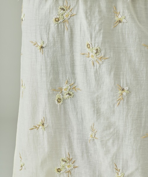 Curensology（カレンソロジー）の「Curensology(カレンソロジー)/フラワービーズスカート（スカート・レディース・オフホワイト/ブラック・FREE）」の10枚目の写真