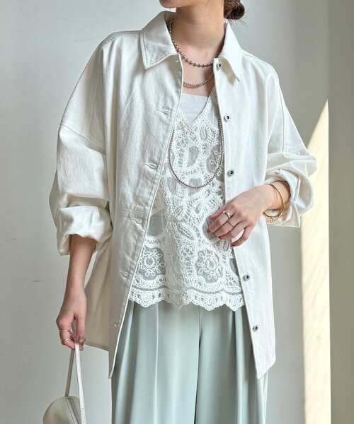 DouDou（ドゥドゥ）の「リヨセルツイルシャツ（シャツ/ブラウス・レディース・ブルー/オフホワイト・FREE）」の2枚目の写真