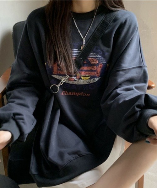 SallyLunn（サリーラン）の「ヴィンテージプリント オーバーサイズスウェット（スウェット・レディース・ブラック/グレー・LARGE/MEDIUM）」の5枚目の写真