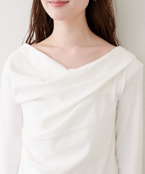 natural couture（ナチュラルクチュール）の「スムース天竺ドレーププルオーバー（ニット/セーター・レディース・オフホワイト/ブラック/ピンク・FREE）」の11枚目の写真