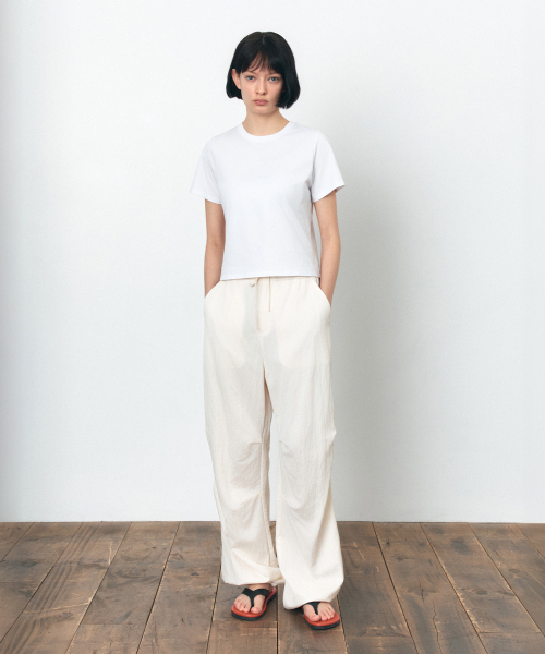 SIYAZU(シヤジュ)の「SITP5242 スリムレギュラーハーフ袖Tシャツ_ホワイト(Tシャツ/カットソー・レディース・ホワイト・ONE)」の3枚目の写真