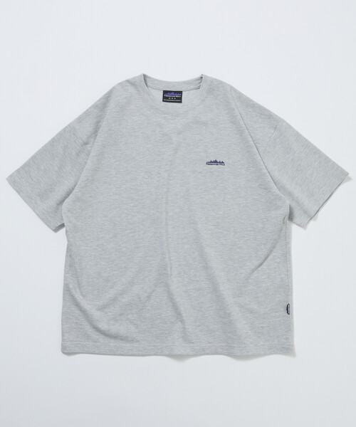 THOUSAND MILE(サウザンドマイル)の「限定展開 THOUSAND MILE/サウザンドマイル THOUSAND MILE×FREAK'S STORE/サウザンドマイル 別注 バックプリント ヒストリーロゴTシャツ/抗菌防臭/吸水速乾(Tシャツ/カットソー・メンズ・ホワイト/グリーン/アッシュグレー/ブラック・SMALL/MEDIUM/LARGE)」の21枚目の写真