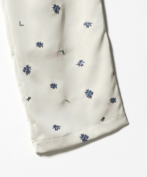 BEAUTY&YOUTH UNITED ARROWS(ビューティーアンドユースユナイテッドアローズ)の「フラワー エンブロイダリー ドローストリング パンツ ウォッシャブル(その他パンツ・レディース・ライトグレー/ブラック・M/S)」の20枚目の写真