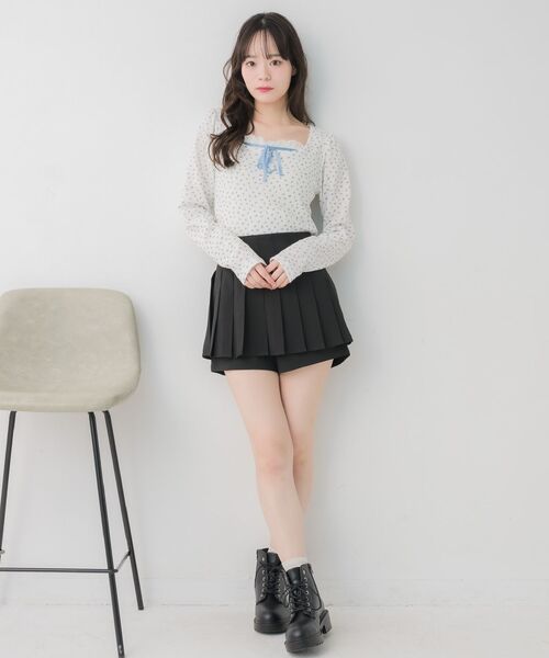 ems excite(エムズエキサイト)の「小花柄ワッフルロンTEE(Tシャツ/カットソー・レディース・ダークグレー/オフホワイト/ピンク・FREE)」の17枚目の写真