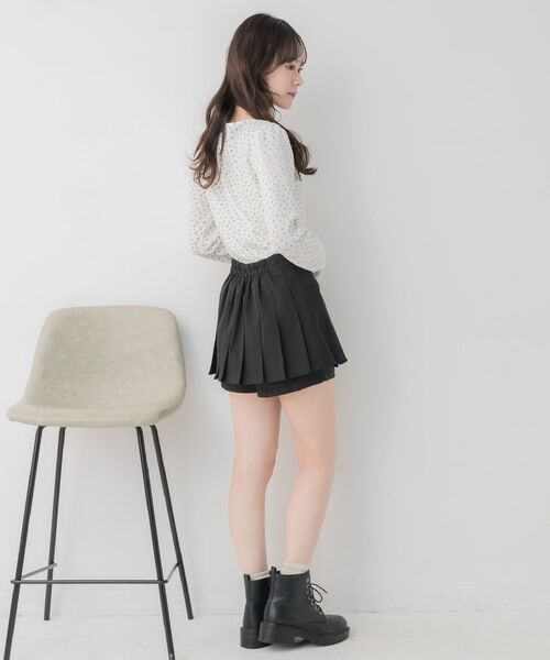 ems excite(エムズエキサイト)の「小花柄ワッフルロンTEE(Tシャツ/カットソー・レディース・ダークグレー/オフホワイト/ピンク・FREE)」の18枚目の写真
