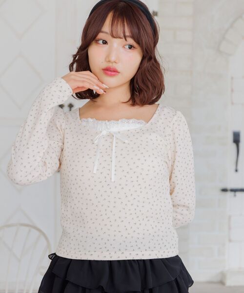 ems excite(エムズエキサイト)の「小花柄ワッフルロンTEE(Tシャツ/カットソー・レディース・ダークグレー/オフホワイト/ピンク・FREE)」の8枚目の写真