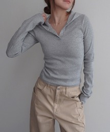 Rashik（ラシク）の「【Rashik】フーディーヘンリーネックトップス（Tシャツ/カットソー）」