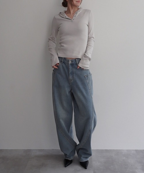 Rashik(ラシク)の「【Rashik】フーディーヘンリーネックトップス(Tシャツ/カットソー・レディース・ベージュ/ブラック/グレー・FREE)」の15枚目の写真