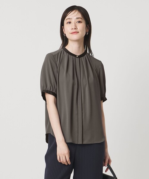 UNITED ARROWS(ユナイテッドアローズ)の「バイカラーパイピング ショートスリーブ ブラウス(シャツ/ブラウス・レディース・その他7/オフホワイト/ナチュラル/ダークグレー/ダークブラウン/その他1・FREE)」の12枚目の写真