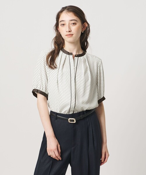 UNITED ARROWS(ユナイテッドアローズ)の「バイカラーパイピング ショートスリーブ ブラウス(シャツ/ブラウス・レディース・その他7/オフホワイト/ナチュラル/ダークグレー/ダークブラウン/その他1・FREE)」の16枚目の写真
