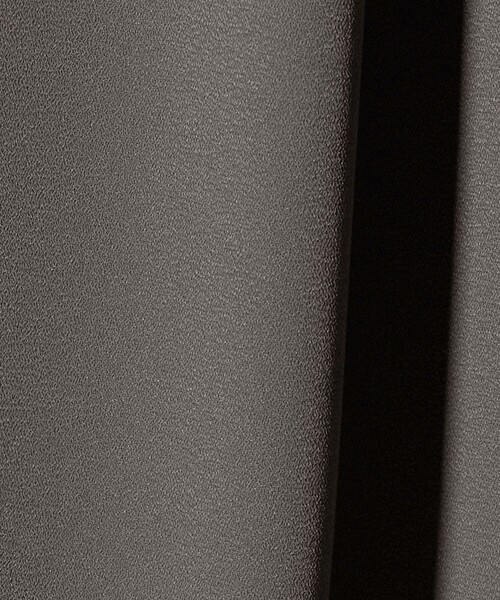 UNITED ARROWS(ユナイテッドアローズ)の「バイカラーパイピング ショートスリーブ ブラウス(シャツ/ブラウス・レディース・その他7/オフホワイト/ナチュラル/ダークグレー/ダークブラウン/その他1・FREE)」の17枚目の写真
