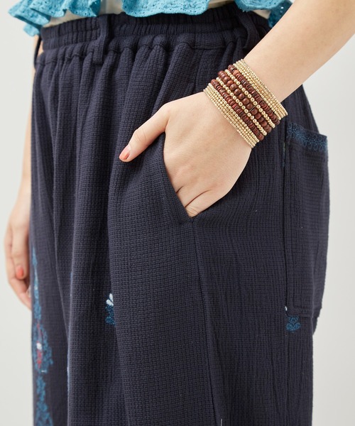 チャイハネ(チャイハネ)の「【チャイハネ】アナーシャ刺繍パンツ(その他パンツ・レディース・ホワイト/ネイビー/イエロー・FREE)」の16枚目の写真