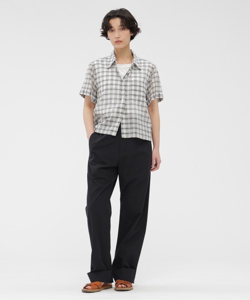 MARGARET HOWELL(マーガレットハウエル)の「SOFT COTTON CHECK(シャツ/ブラウス・レディース・ホワイト×ブラック/ブラック×ホワイト・2/1)」の3枚目の写真