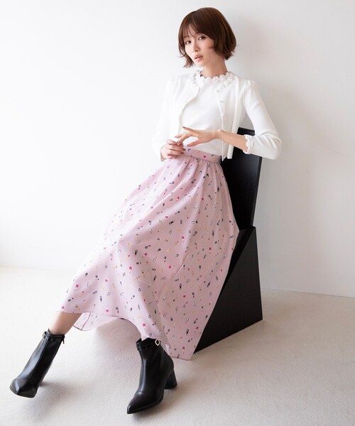 TOCCA(トッカ)の「TOCCA CLOVER BELTED BOOTS ブーツ(ブーツ・レディース・ブラック系/ベージュ系/アイボリー系・LARGE/MEDIUM/SMALL)」の8枚目の写真
