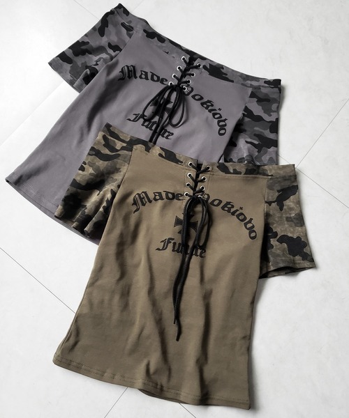 me+em select(ミームセレクト)の「※【 2color 】 半袖ヴィンテージカモフラロゴオフショルTシャツ / short sleeve vintage camouflage logo off-shoulderT-shirt(Tシャツ/カットソー・レディース・カーキ/グレー・FREE)」の7枚目の写真