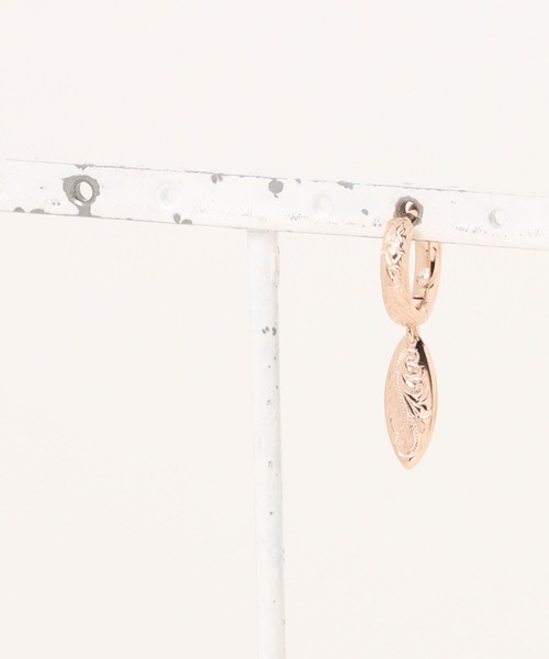 IRIEBEACH(アイリービーチ)の「Surfboard hoop pierce/【ハワイアンジュエリー】【サージカルステンレス】【金属アレルギー対応】【IRIEBEACH / アイリービーチ】つけっぱなしOK(ピアス(片耳用)・レディース・シルバー/ピンク/ゴールド・FREE)」の2枚目の写真