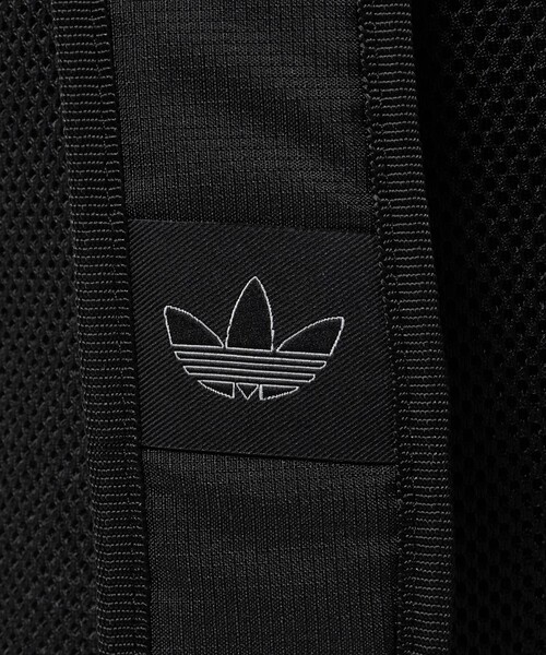 adidas Originals（アディダスオリジナルス）の「【WEB限定】＜adidas Originals＞ アディカラー バックパック （20.04L）/ キッズ（バックパック/リュック・キッズ・ブラック・FREE）」の11枚目の写真