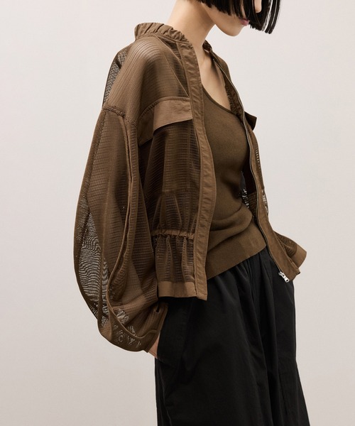 ADAM ET ROPE'(アダムエロペ)の「ドロストメッシュシャツ(シャツ/ブラウス・レディース・ホワイト/ブラック/ダークブラウン・FREE)」の8枚目の写真