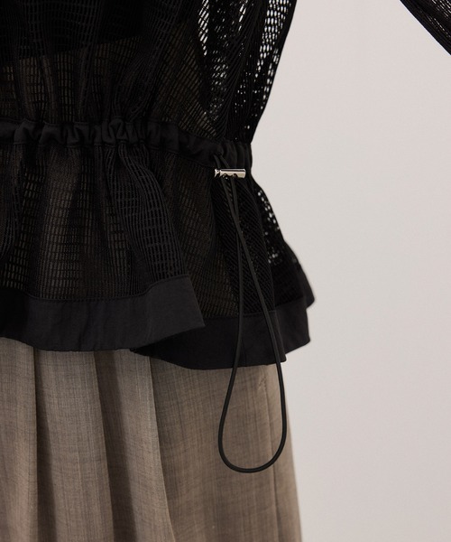 ADAM ET ROPE'(アダムエロペ)の「ドロストメッシュシャツ(シャツ/ブラウス・レディース・ホワイト/ブラック/ダークブラウン・FREE)」の15枚目の写真