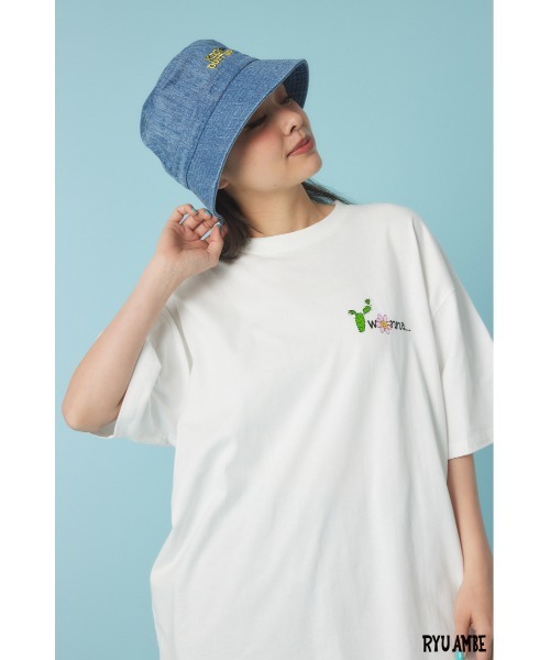RODEO CROWNS WIDE BOWL(ロデオクラウンズワイドボウル)の「(ryu ambe)MOTIF刺繍Tシャツ(Tシャツ/カットソー・レディース・オフホワイト/ブルー/ブラック/カーキ・MEDIUM/LARGE)」の12枚目の写真